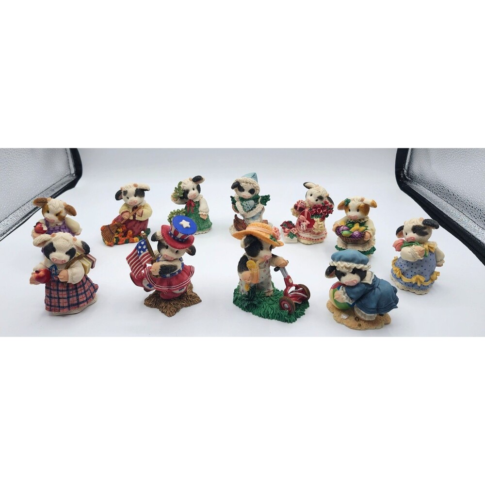 Mary Moo Moos Enesco Cow Figurines 11 Vintage '96 Cow of the Month Missing April